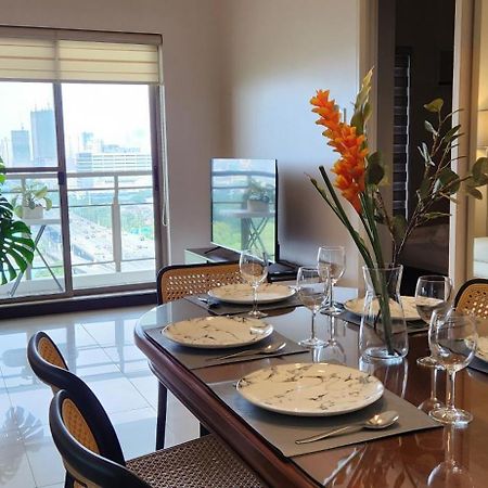 Casa Antonio At Fairway Terraces Family Penthouse 2Br Wi-Fi Nr Golf, Airport, Fort Bgc มะนิลา ภายนอก รูปภาพ
