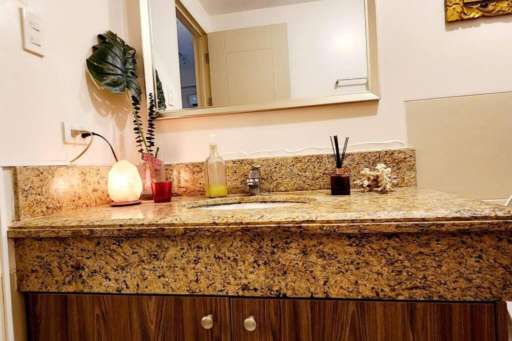 Casa Antonio At Fairway Terraces Family Penthouse 2Br Wi-Fi Nr Golf, Airport, Fort Bgc มะนิลา ภายนอก รูปภาพ