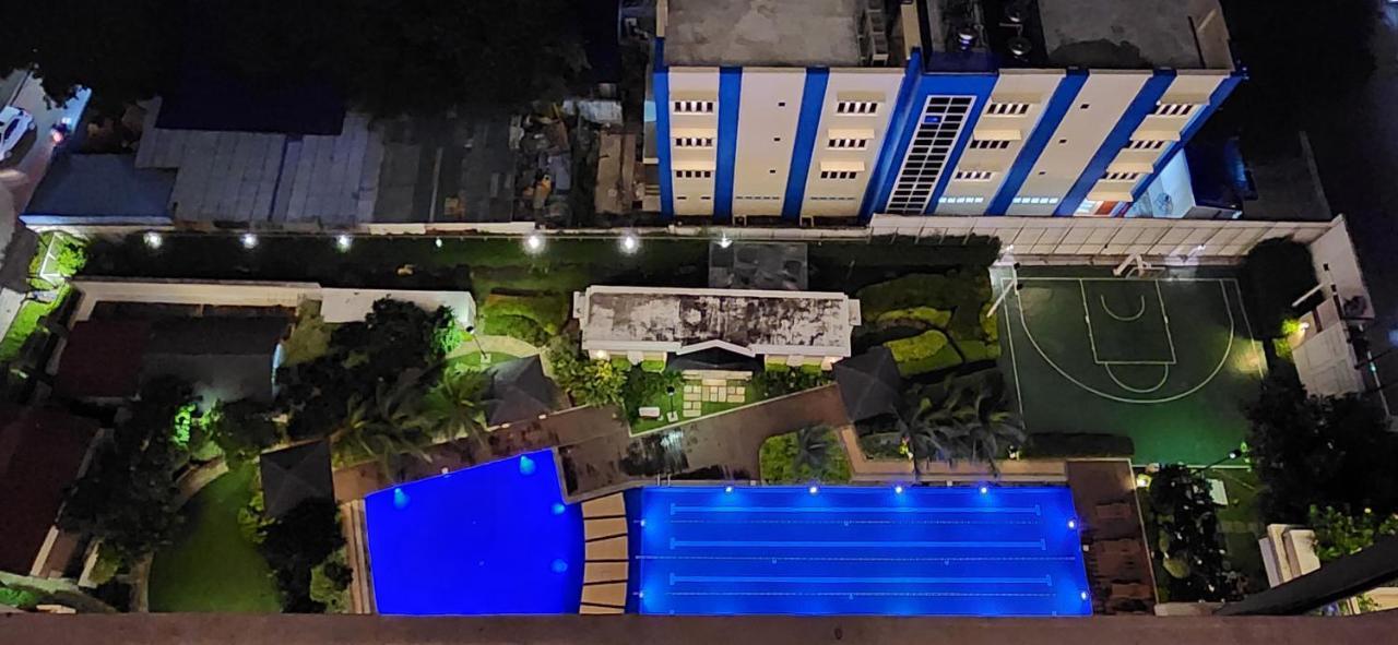 Casa Antonio At Fairway Terraces Family Penthouse 2Br Wi-Fi Nr Golf, Airport, Fort Bgc มะนิลา ภายนอก รูปภาพ