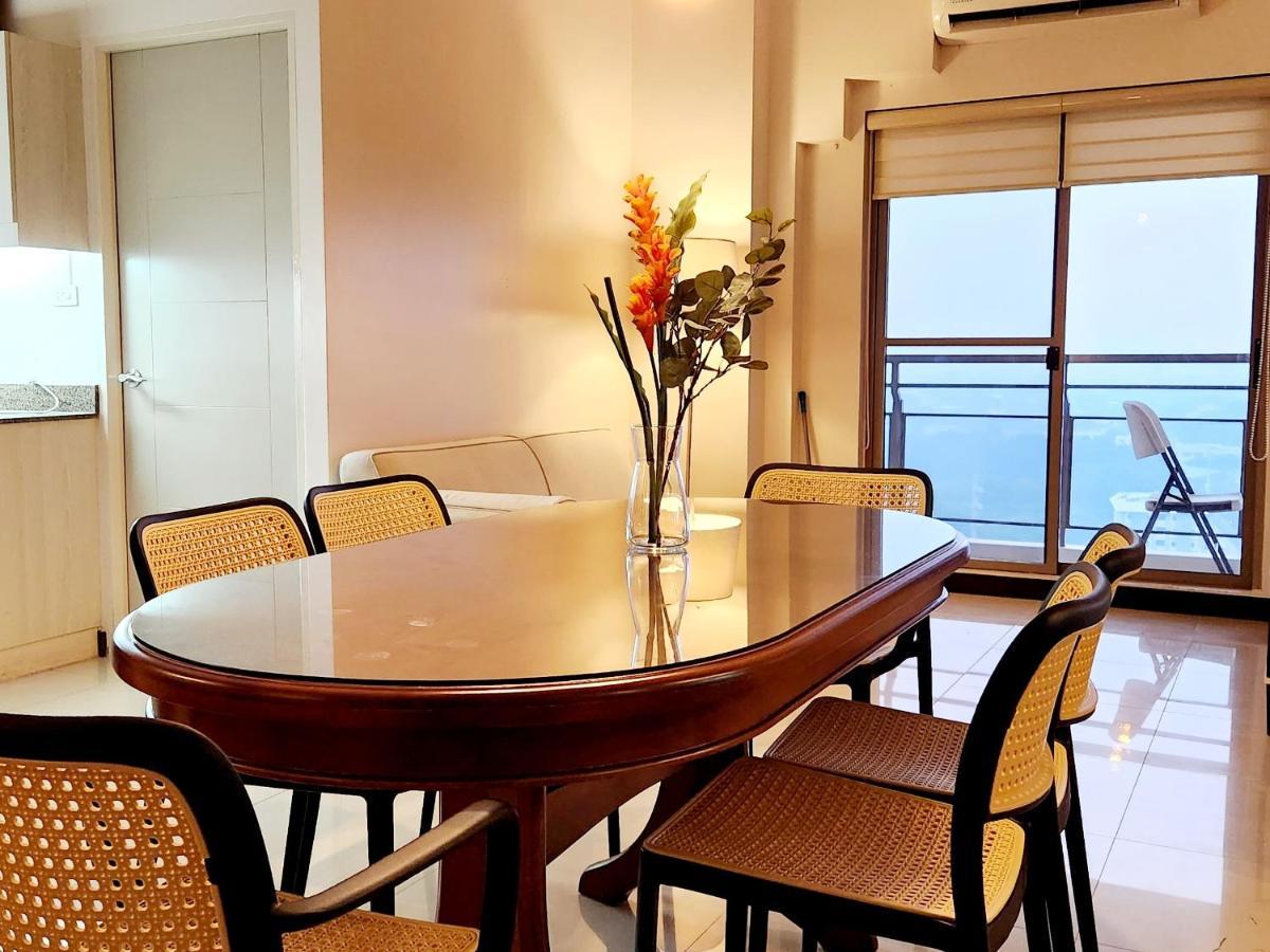 Casa Antonio At Fairway Terraces Family Penthouse 2Br Wi-Fi Nr Golf, Airport, Fort Bgc มะนิลา ภายนอก รูปภาพ