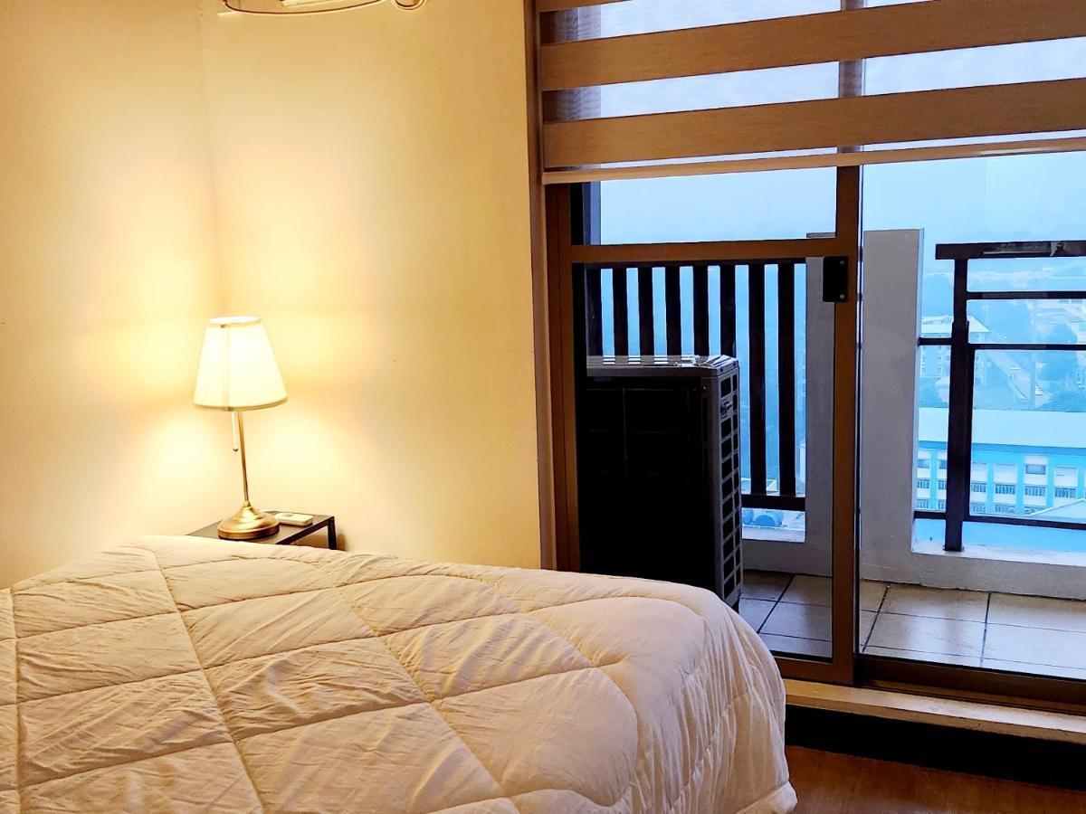 Casa Antonio At Fairway Terraces Family Penthouse 2Br Wi-Fi Nr Golf, Airport, Fort Bgc มะนิลา ภายนอก รูปภาพ