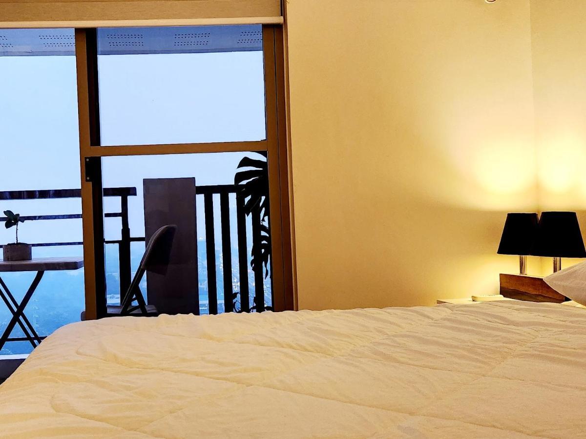 Casa Antonio At Fairway Terraces Family Penthouse 2Br Wi-Fi Nr Golf, Airport, Fort Bgc มะนิลา ภายนอก รูปภาพ