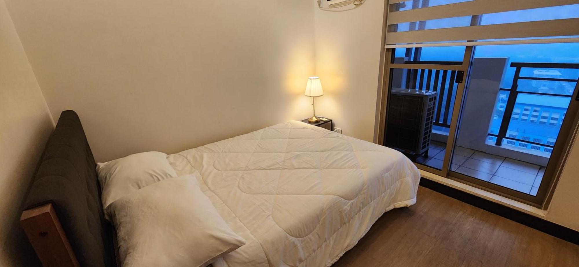 Casa Antonio At Fairway Terraces Family Penthouse 2Br Wi-Fi Nr Golf, Airport, Fort Bgc มะนิลา ภายนอก รูปภาพ
