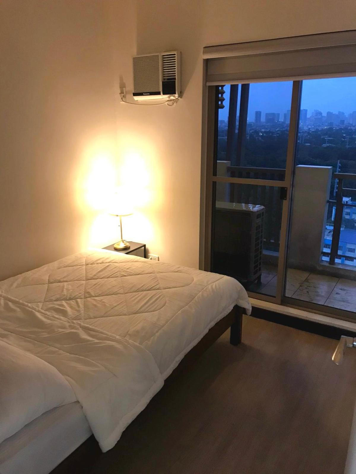 Casa Antonio At Fairway Terraces Family Penthouse 2Br Wi-Fi Nr Golf, Airport, Fort Bgc มะนิลา ภายนอก รูปภาพ