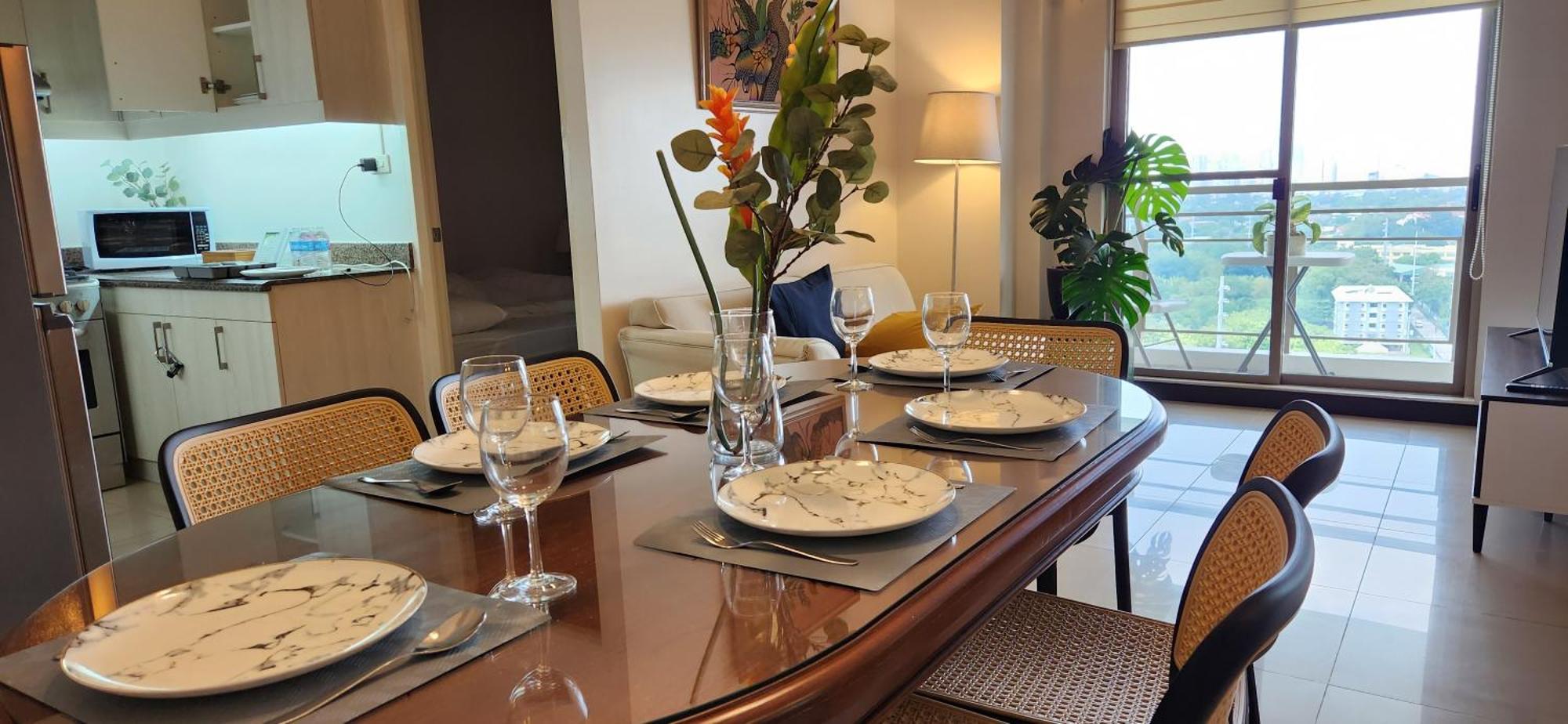 Casa Antonio At Fairway Terraces Family Penthouse 2Br Wi-Fi Nr Golf, Airport, Fort Bgc มะนิลา ภายนอก รูปภาพ